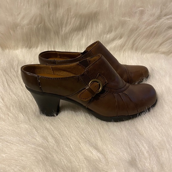 Earth Spirit Classics Shoes Womens Size ￼7 Brown Slip On‎ Heels - Picture 1 of 7